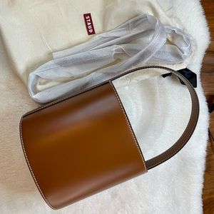 Staud
Bissett Leather Bucket Bag